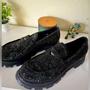 Wore  just once! Great condition